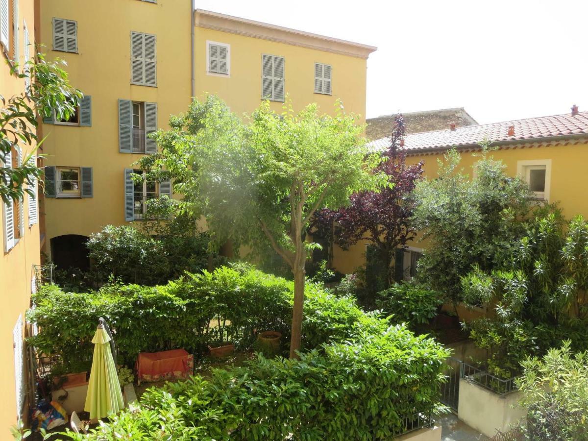 Vieux Nice, Grand 2 Pièces Sur Jardins, Parking, Calme Appartamento